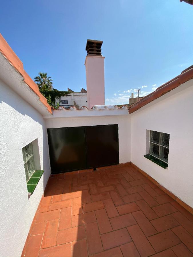 Apartamentos Mitus Canet De Mar Bagian luar foto